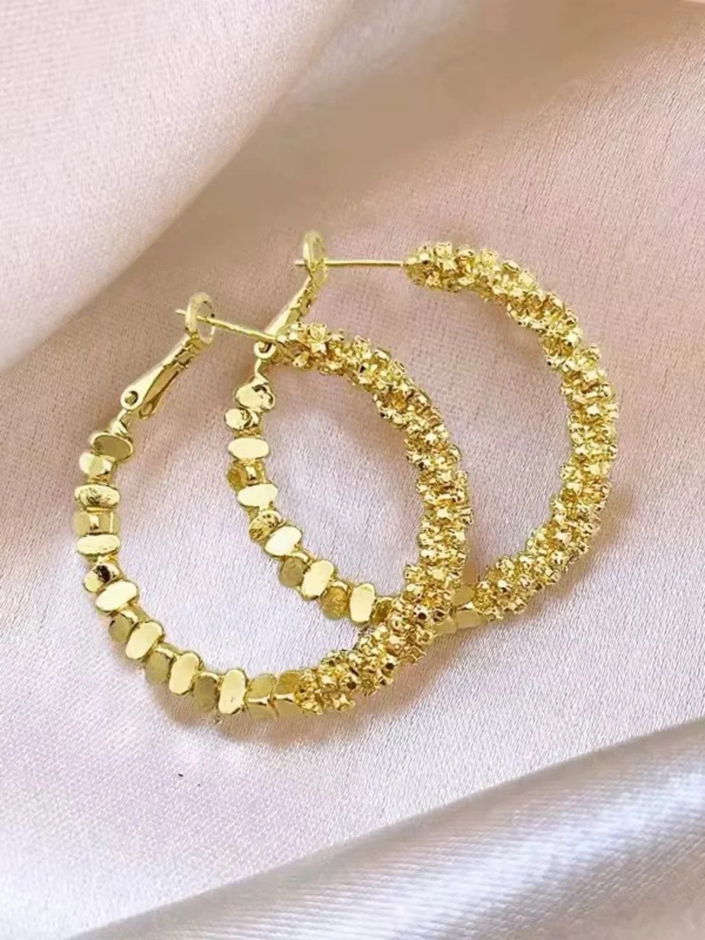 *** Exquisite Classic Gold Crystal Hoop Earrings - Women Jewelry